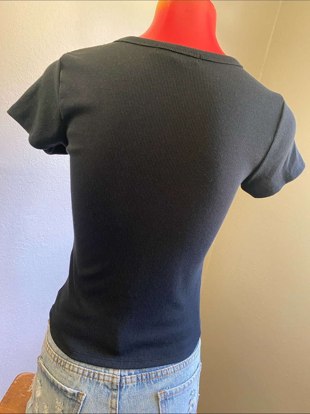 Faded Rose Black Ribbed Snap-Front Short Sleeve Tee - Picture 6 of 10
